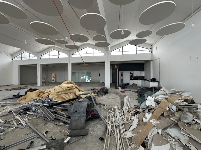 To Let commercial Property for Rent in Maitland Western Cape